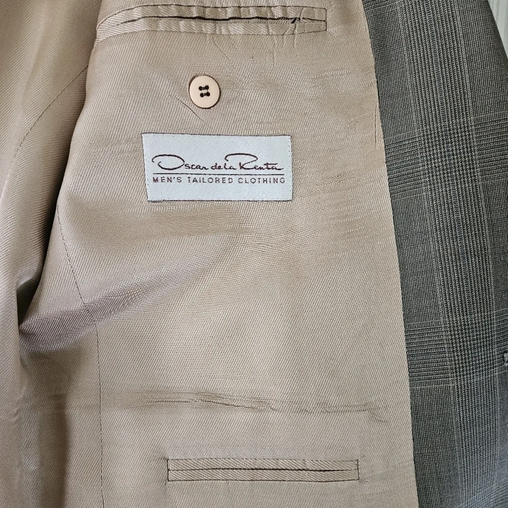 Oscar de la Renta Vintage Tailored Plaid Blazer in Grey and Camel Size 41R